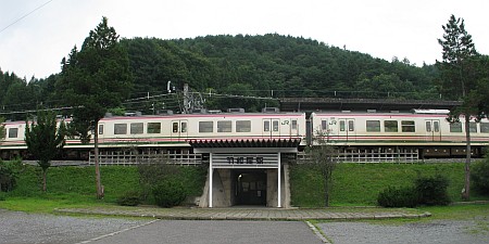 羽根尾駅