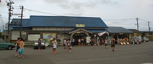烏山駅