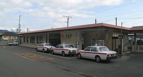 由比駅