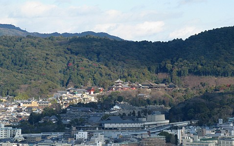 京都タワーより