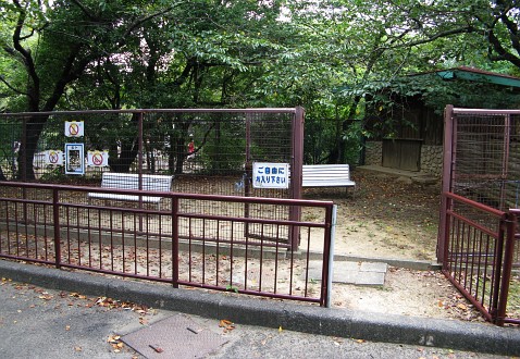 豊橋総合動植物公園:ヒト