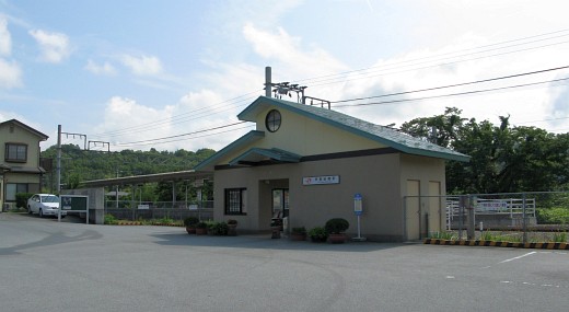 甲斐岩間駅