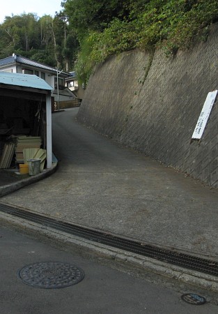 越境蓋のある風景