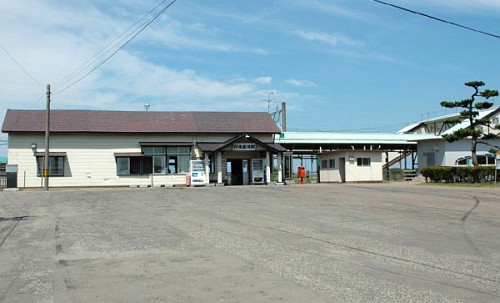 羽後飯塚駅