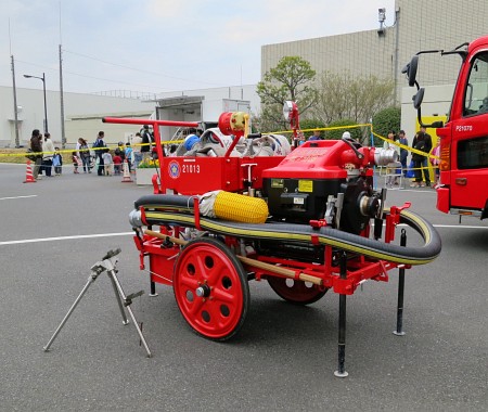 ポンプ積載台車